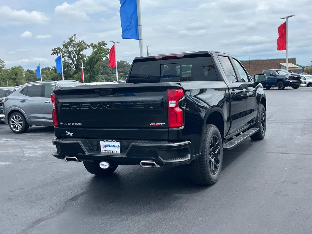 2026 Chevrolet Silverado 1500 RST photo 7