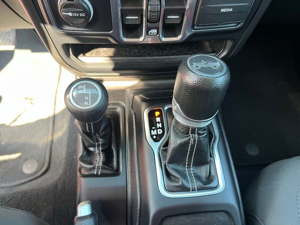 2019 Jeep Wrangler Unlimited Sahara photo 28