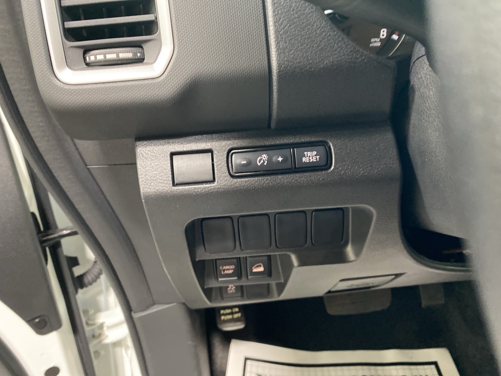 2024 Nissan Frontier SV photo 17