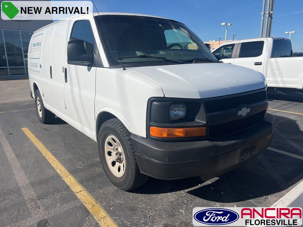 2010 Chevrolet Express Cargo Work Van's photo