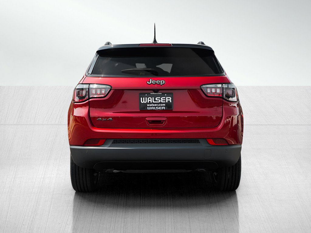 2025 Jeep Compass Limited photo 3