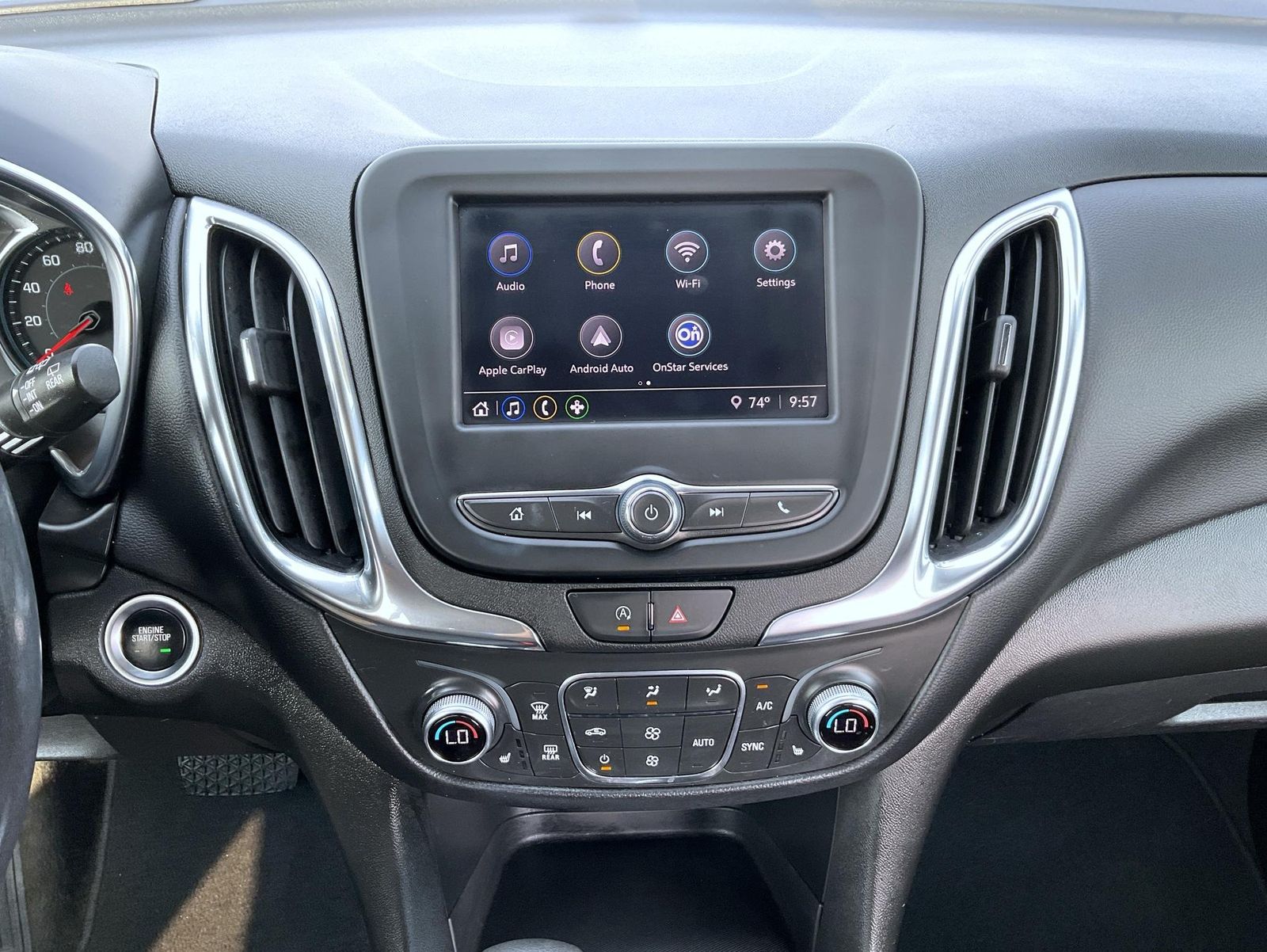 2022 Chevrolet Equinox LT photo 13