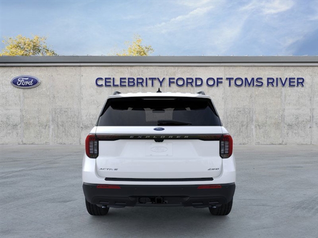 2026 Ford Explorer photo 4