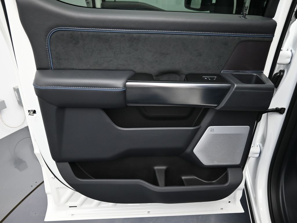 2026 Ford F-250 Platinum photo 29