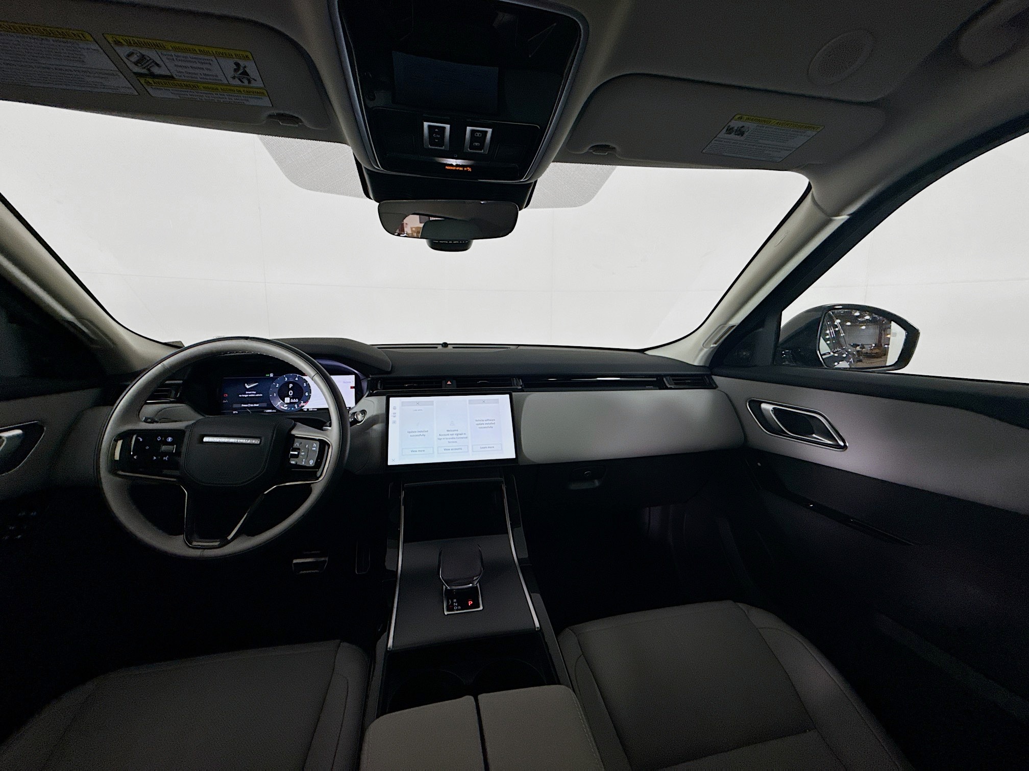 2025 Land Rover Range Rover Velar SE photo 19