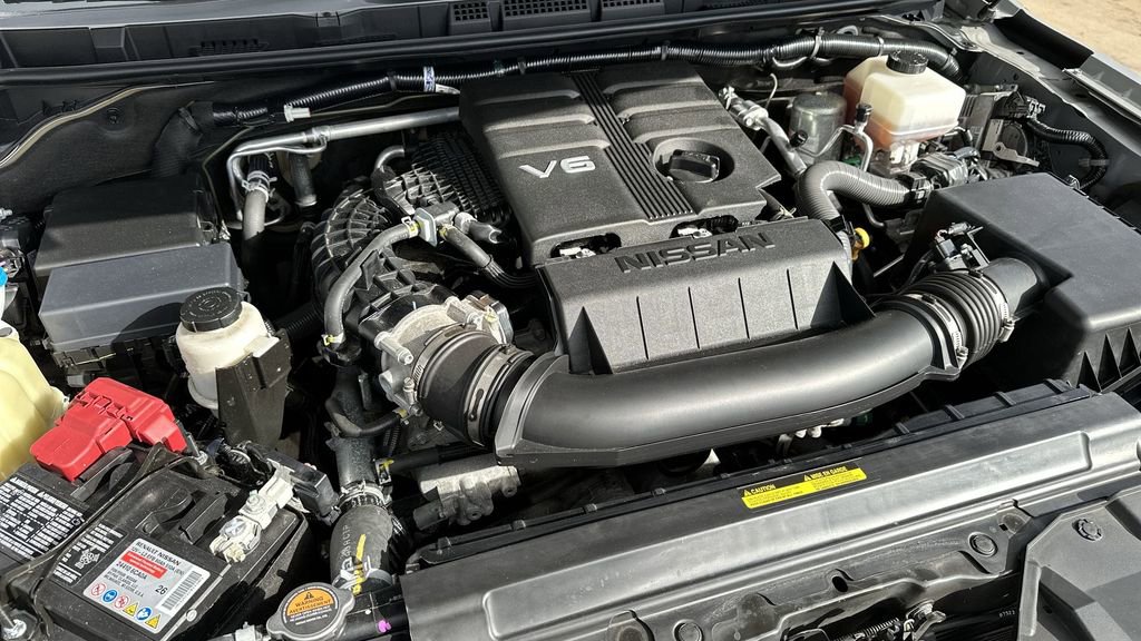 2022 Nissan Frontier Crew Cab PRO-4X photo 27