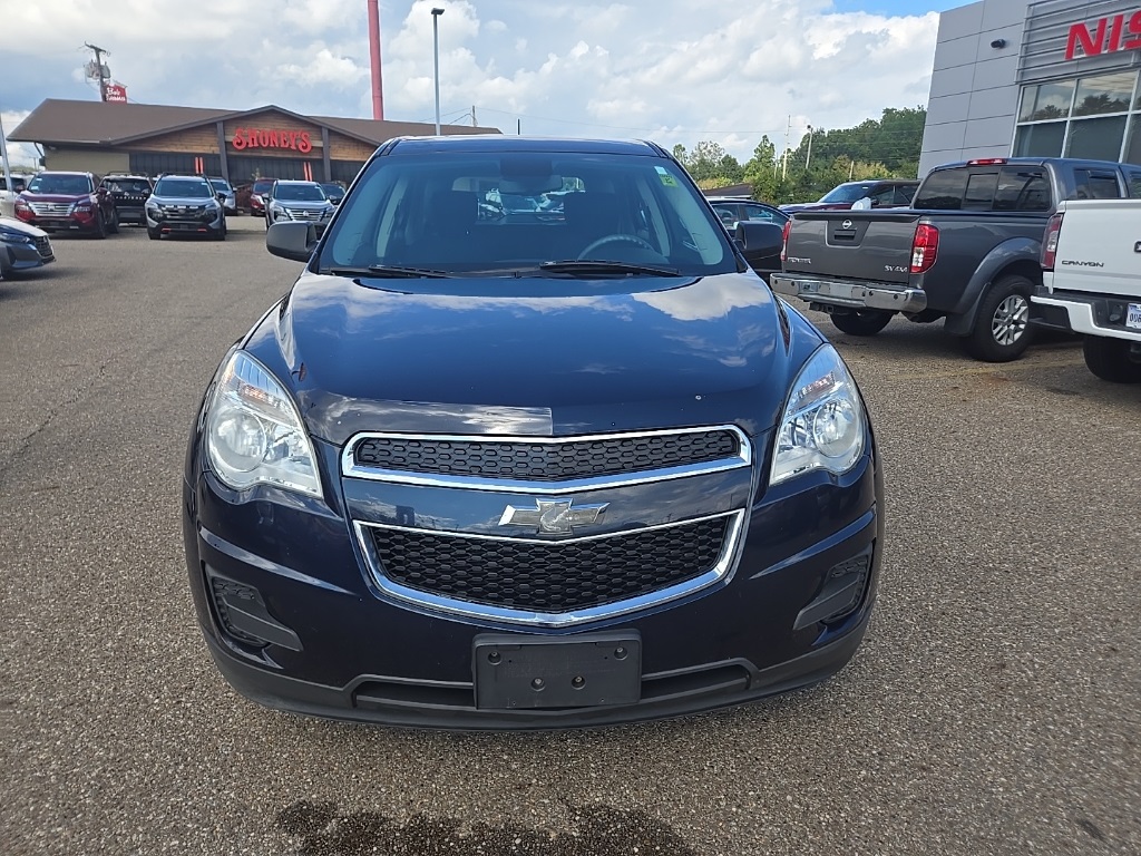 2015 Chevrolet Equinox LS photo 2