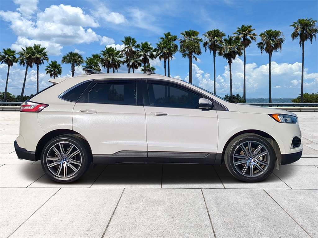 2020 Ford Edge Titanium photo 3
