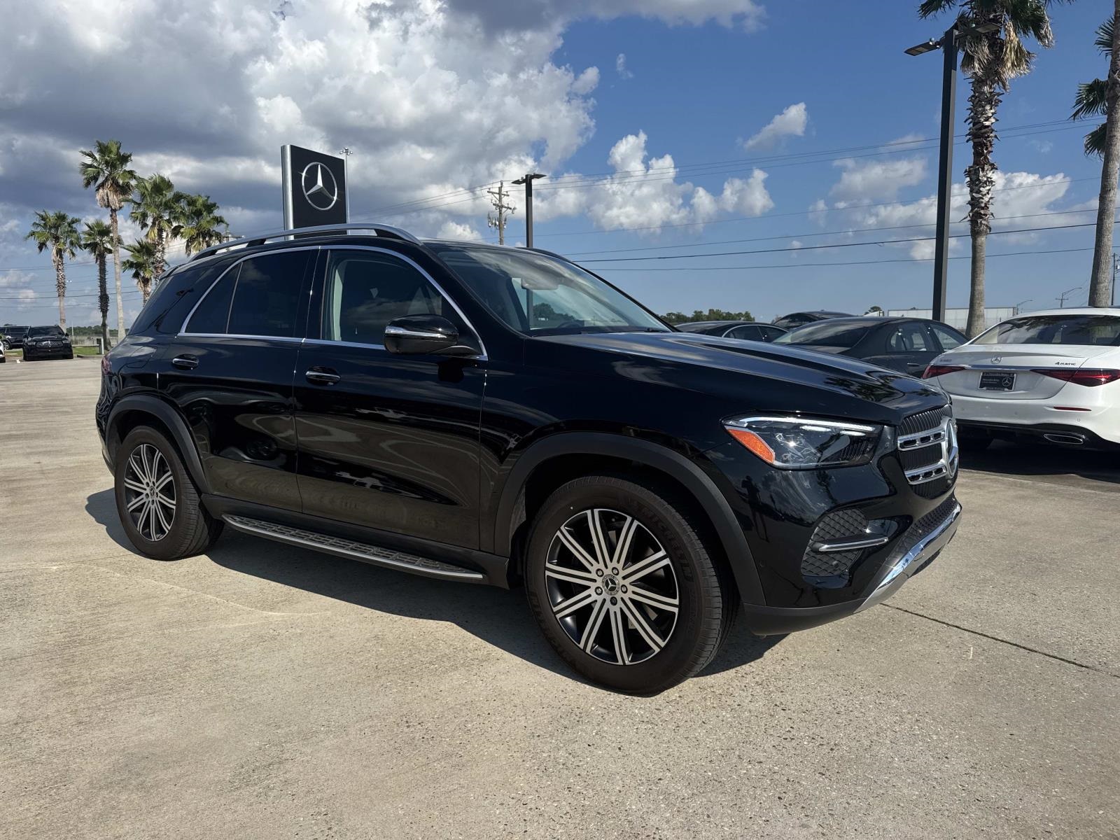 2025 Mercedes Benz GLE 350 4MATIC photo 3