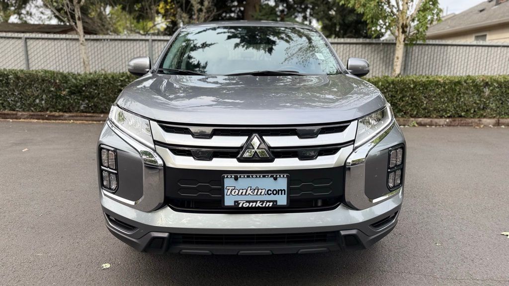 2024 Mitsubishi Outlander Sport SE photo 2