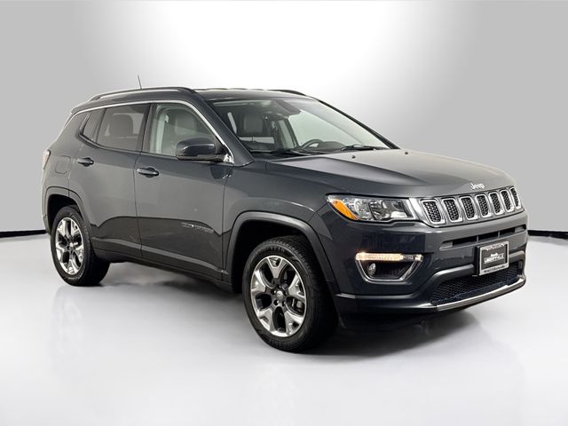 2017 Jeep Compass Limited photo 5