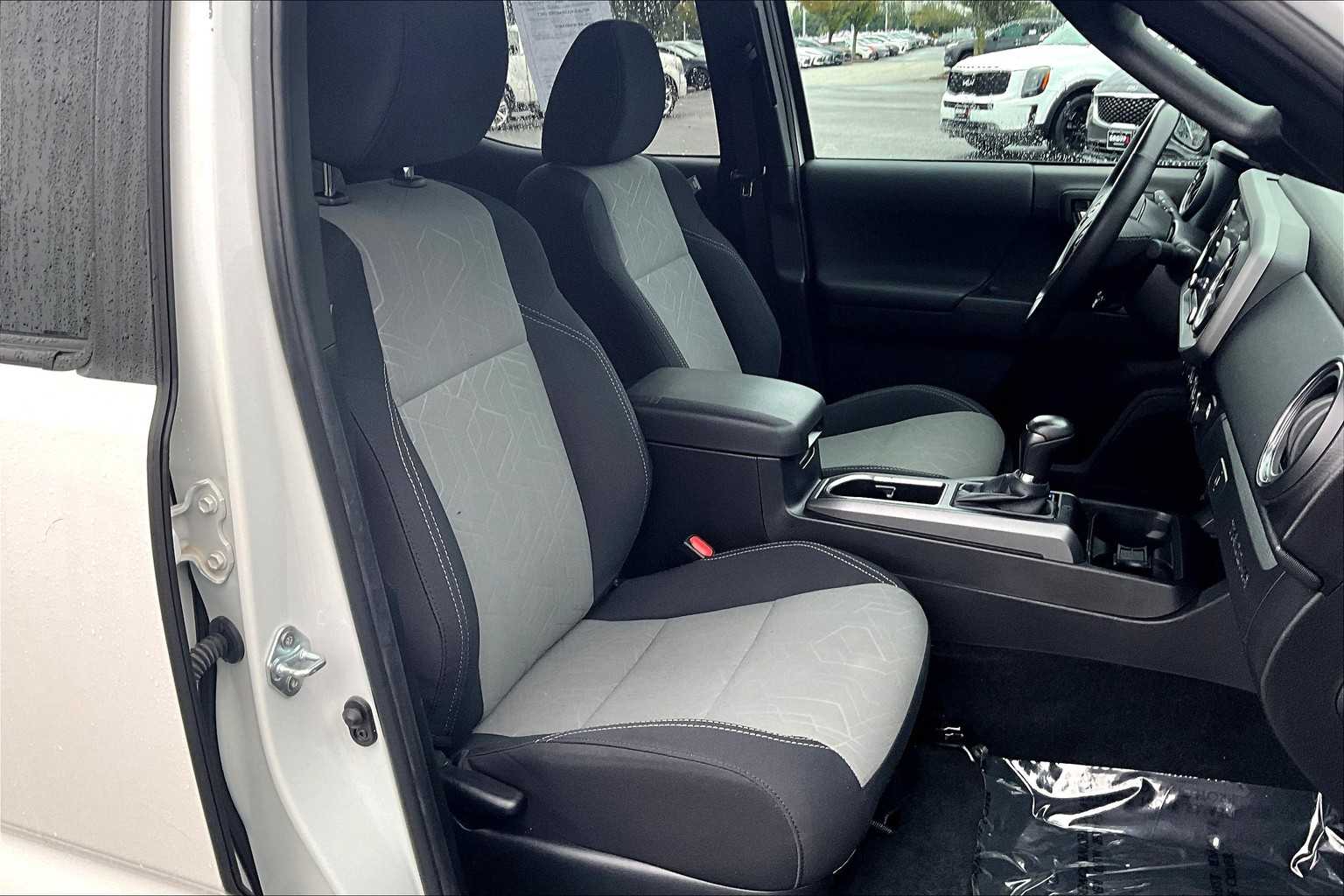 2023 Toyota Tacoma TRD 4x4 photo 8