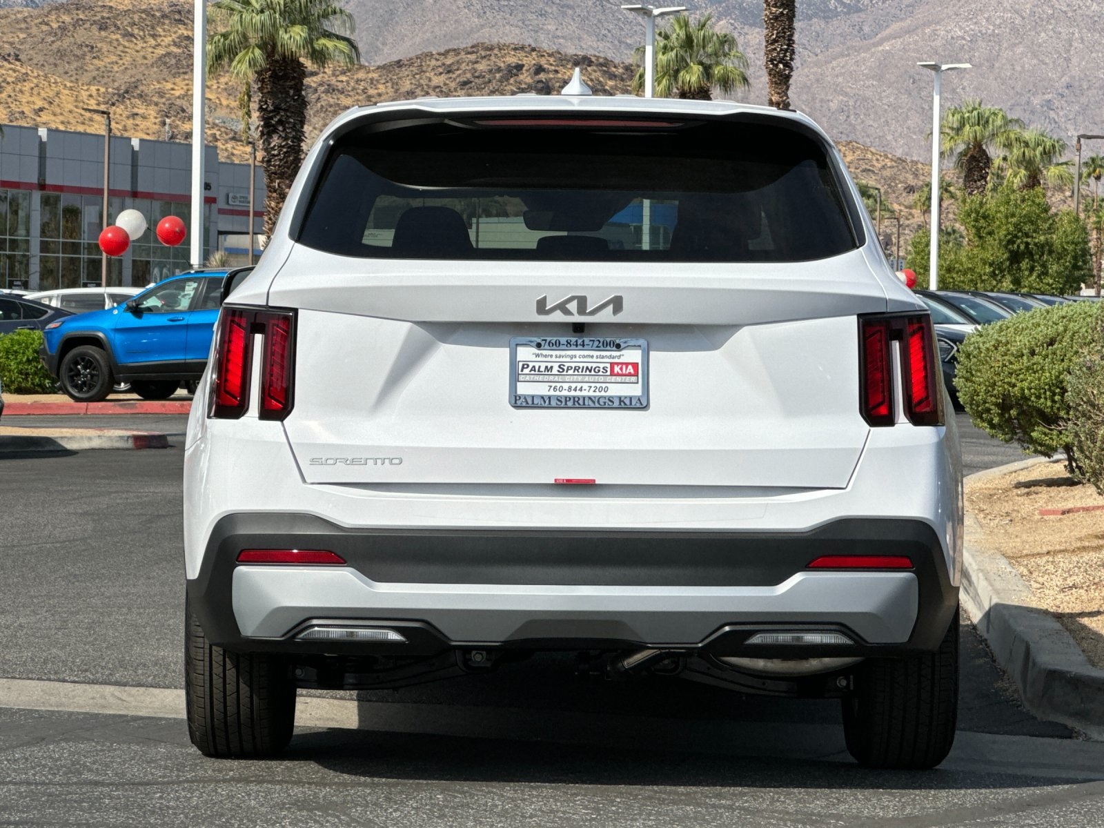 2025 Kia Sorento LX photo 3