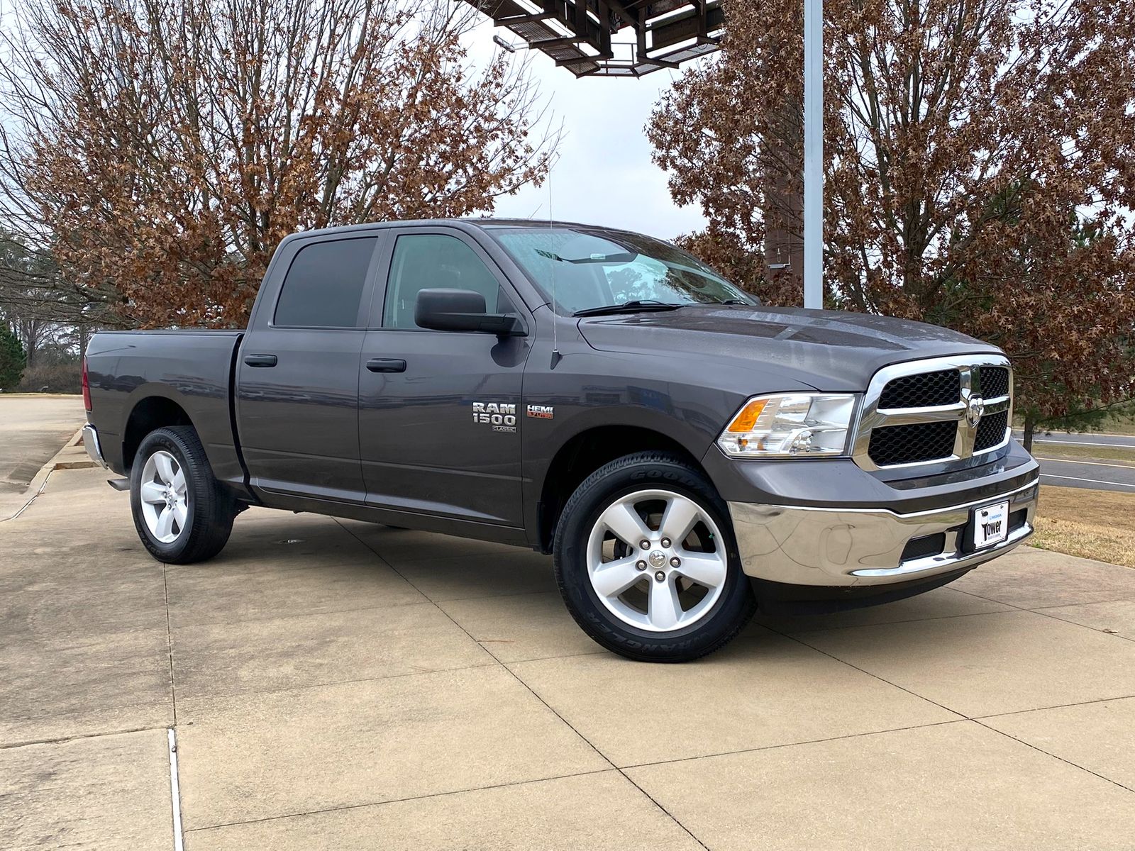2023 RAM Ram 1500 Classic SLT's photo