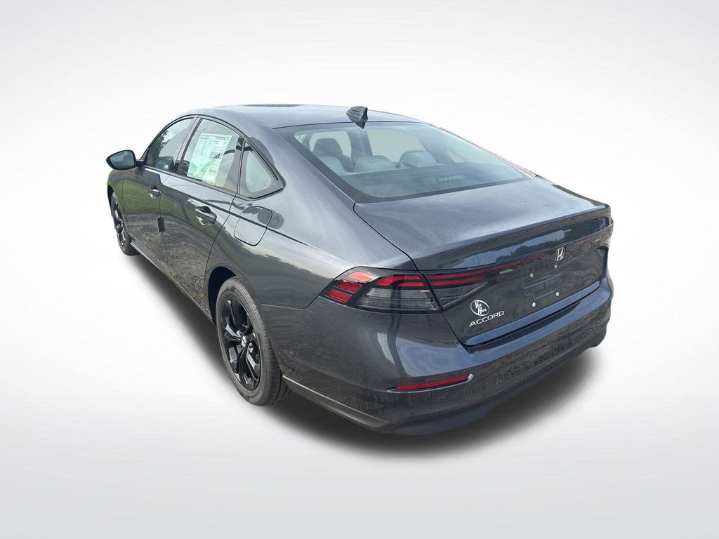 2025 Honda Accord SE photo 4