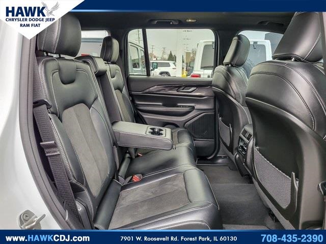 2023 JEEP GRAND CHEROKEE - Image 30