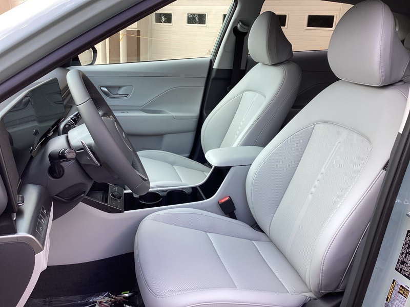 2026 Hyundai Kona SEL photo 30