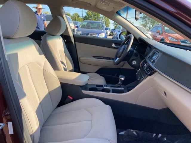 2016 Kia Optima LX photo 27