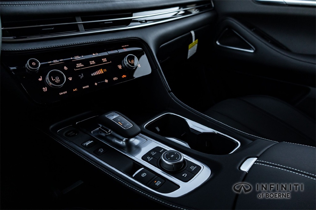 2026 Infiniti QX60 Luxe photo 17
