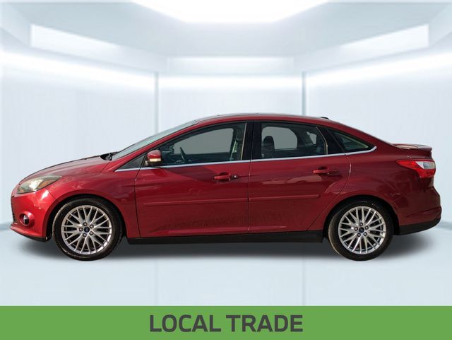 2014 Ford Focus Titanium photo 2