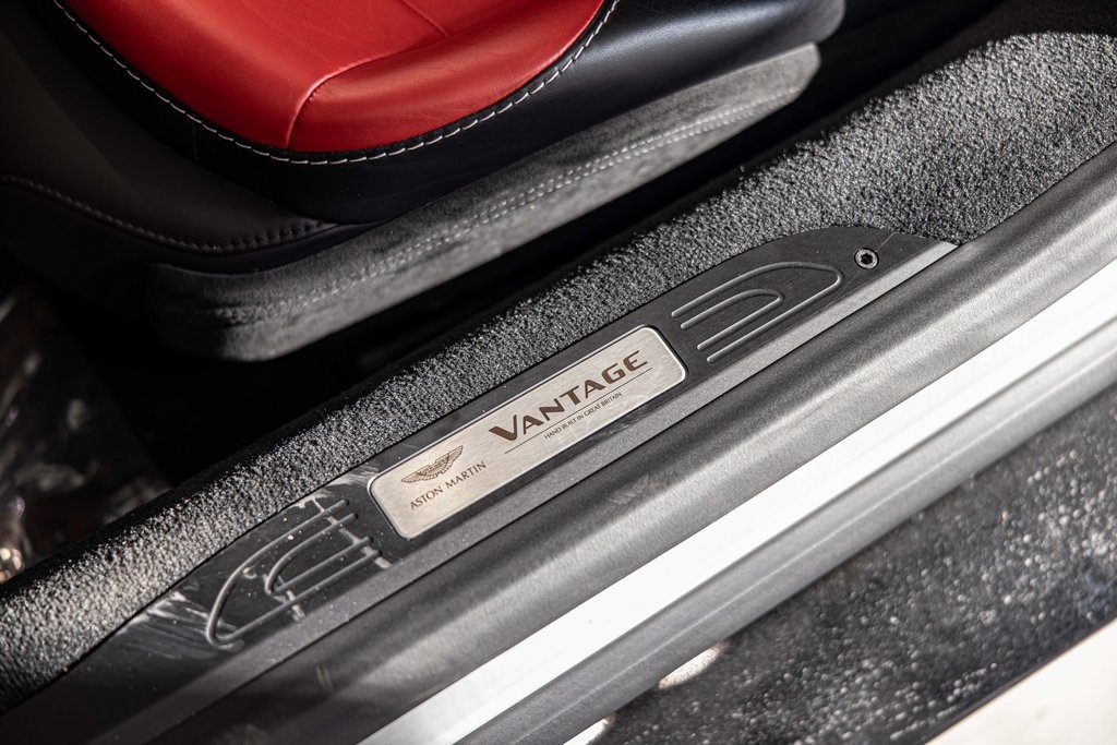 2023 ASTON MARTIN VANTAGE - Image 17