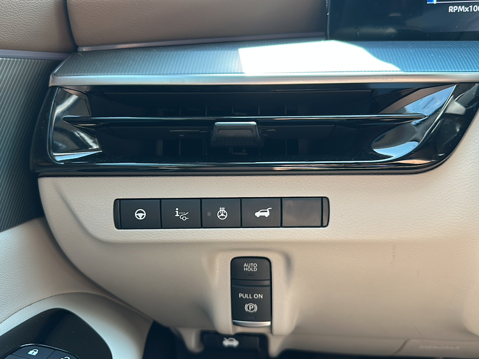 2025 Nissan Murano Platinum photo 18