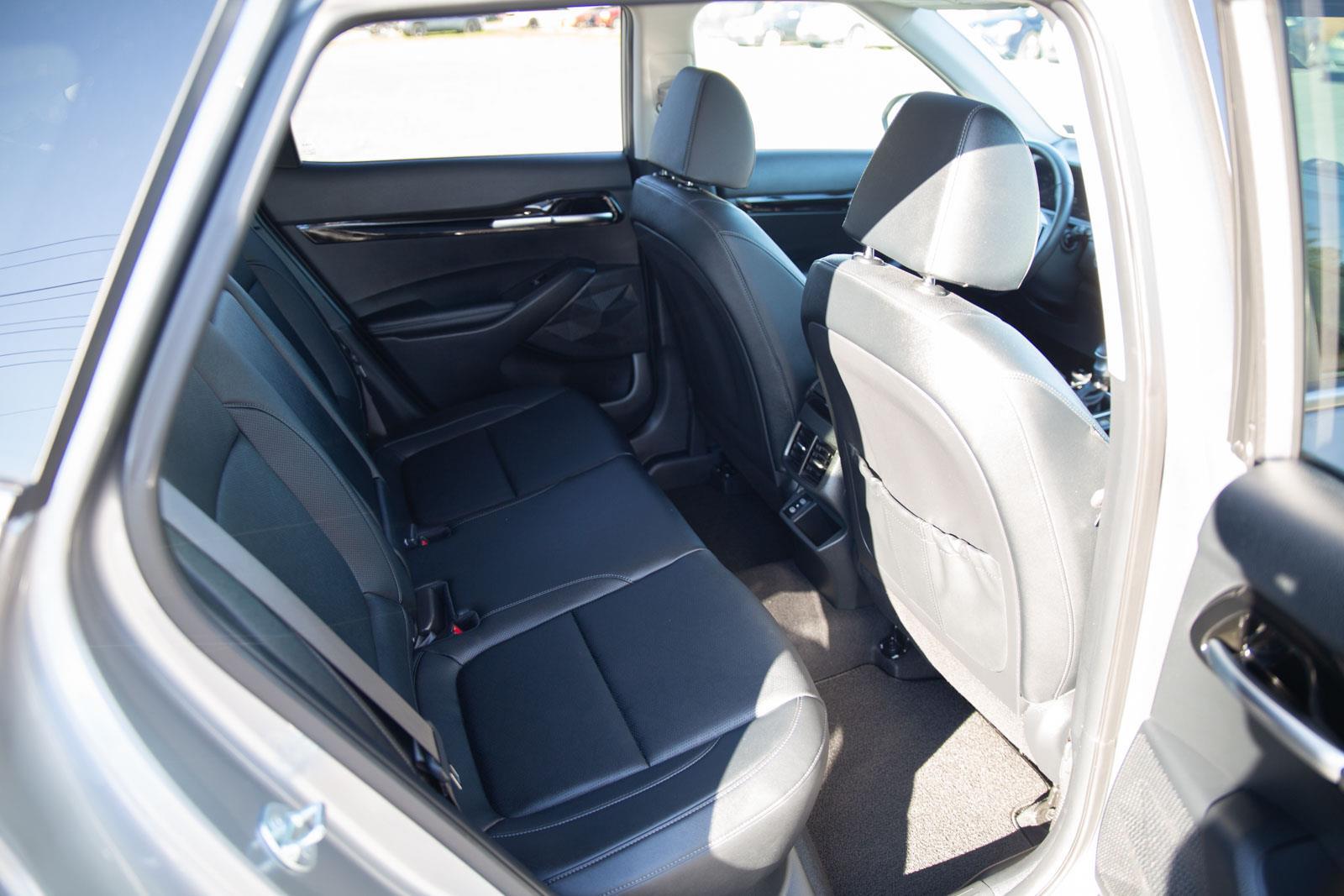 2025 Kia Seltos SX photo 25