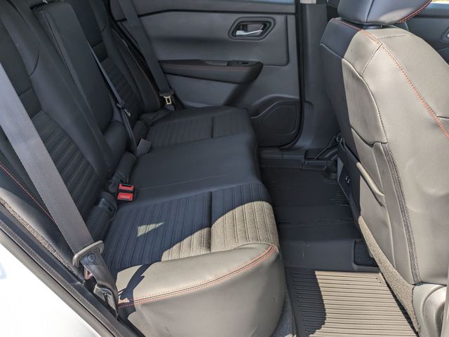 2026 Nissan Rogue SV photo 21