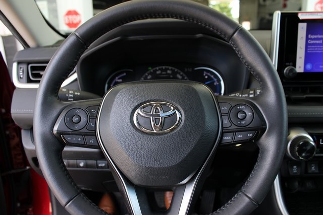 2024 Toyota RAV4 Hybrid XLE photo 20