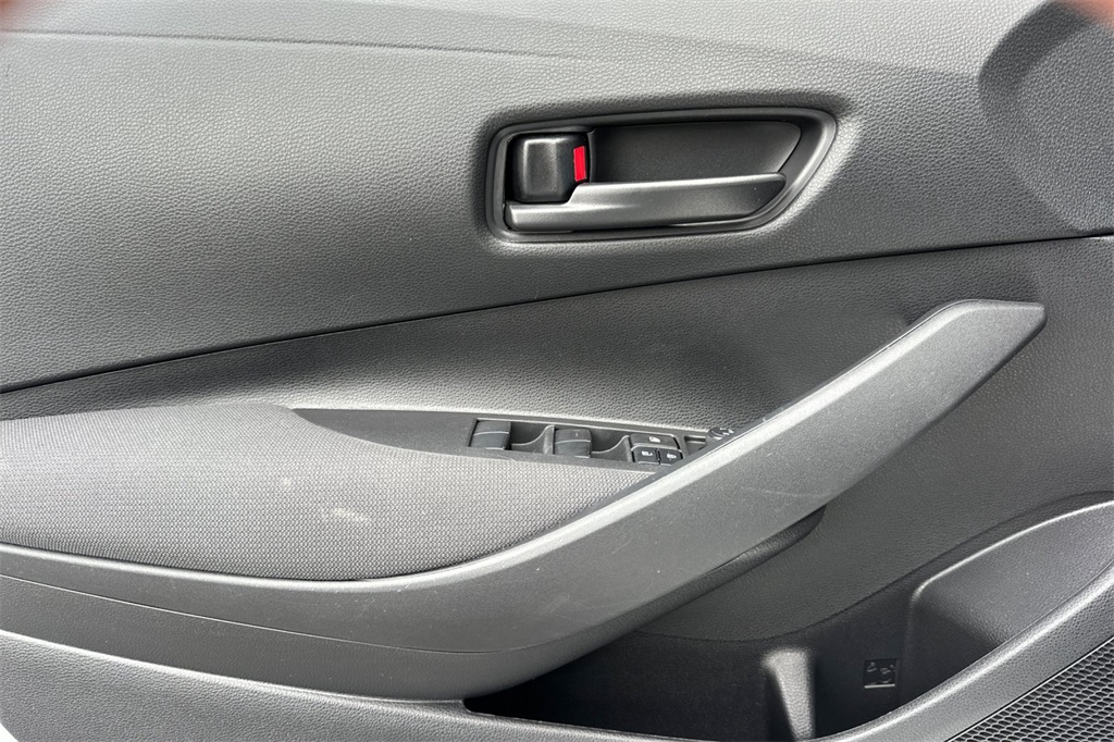 2024 Toyota Corolla LE photo 9