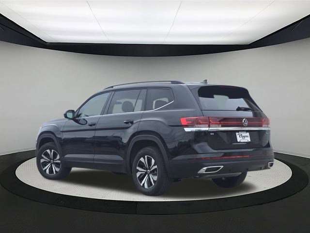 2025 Volkswagen Atlas SE photo 3