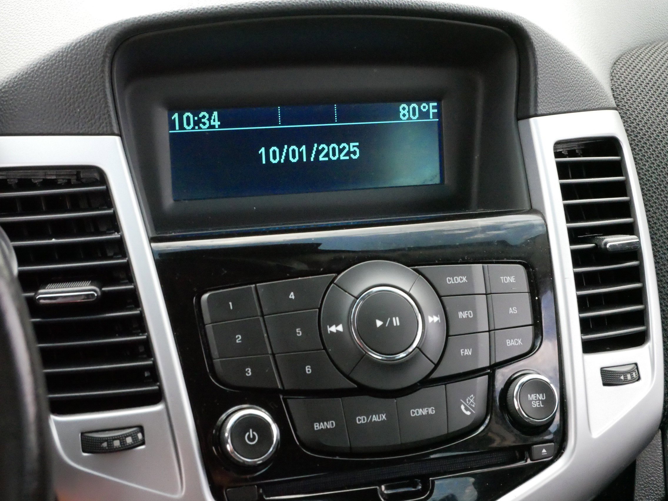 2014 Chevrolet Cruze photo 18