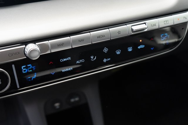 2023 Hyundai Ioniq 5 SE photo 23