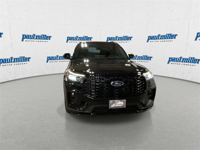 2026 Ford Explorer ST-Line photo 3
