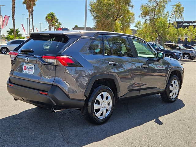 2024 Toyota RAV4 LE photo 6