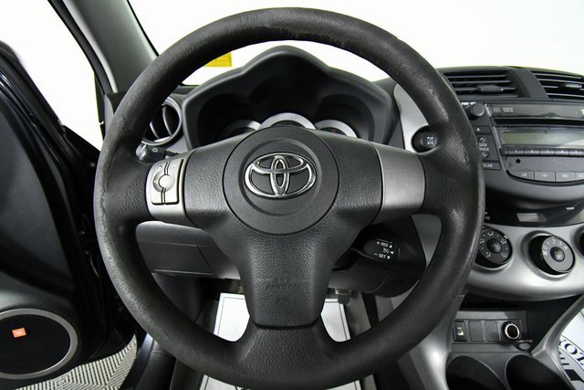 2006 Toyota RAV4 Sport photo 2