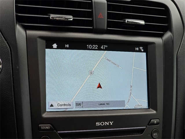 2017 Ford Fusion Energi Titanium photo 4