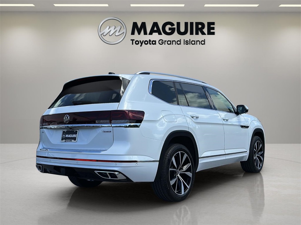 2024 Volkswagen Atlas SEL Premium R-Line photo 4