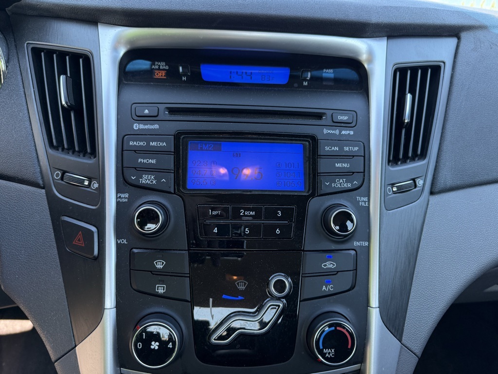 2013 Hyundai Sonata GLS photo 11