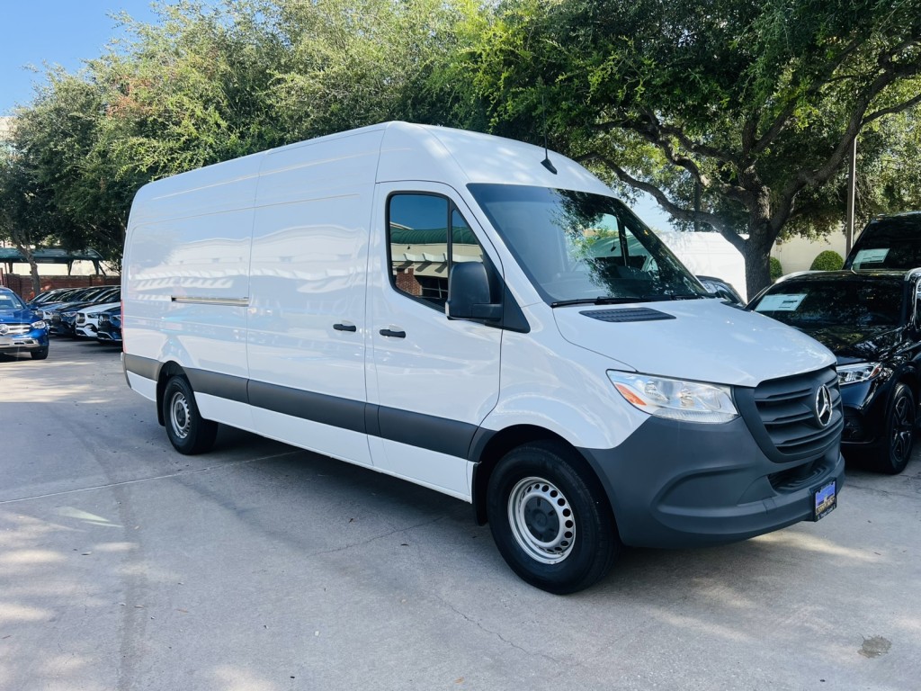 2024 Mercedes-Benz Sprinter Cargo Van Base's photo