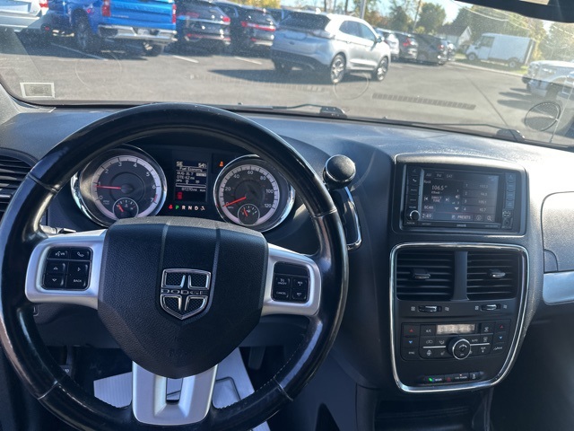 2020 Dodge Grand Caravan GT photo 2