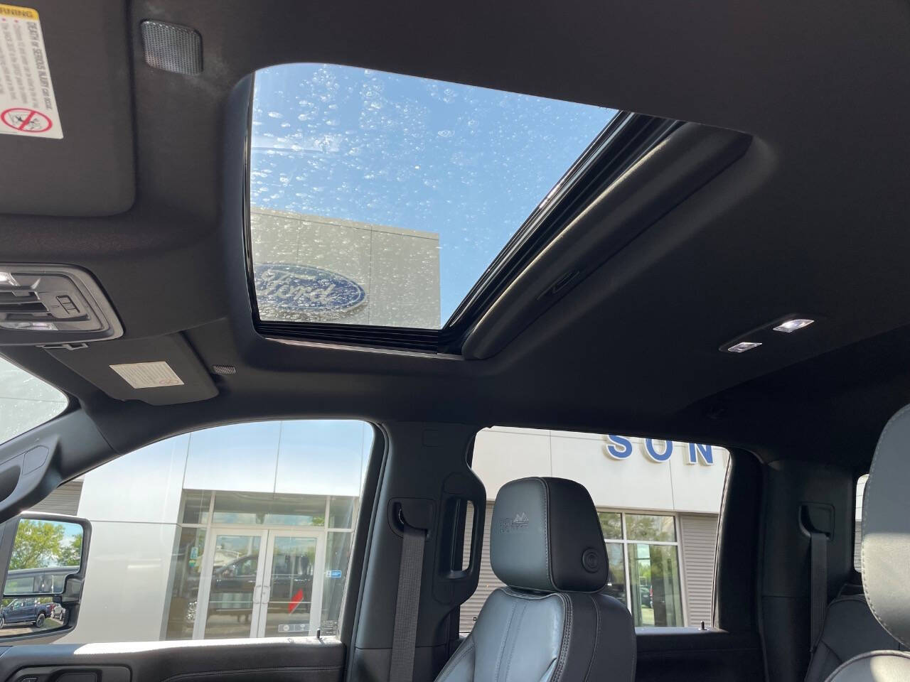 2021 Chevrolet Silverado 3500HD High Country photo 18