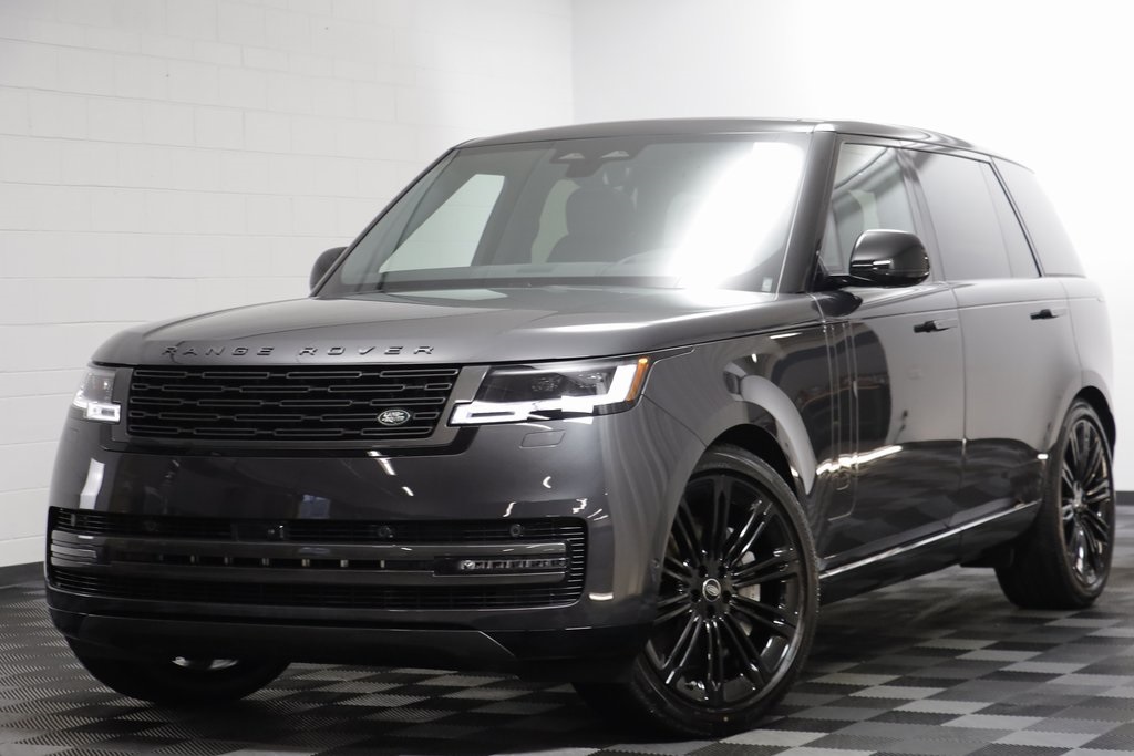 2025 Land Rover Range Rover SE's photo
