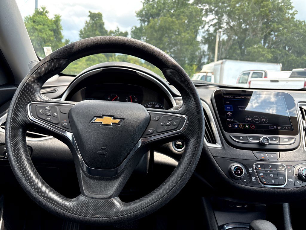 2024 Chevrolet Malibu 1LT photo 4
