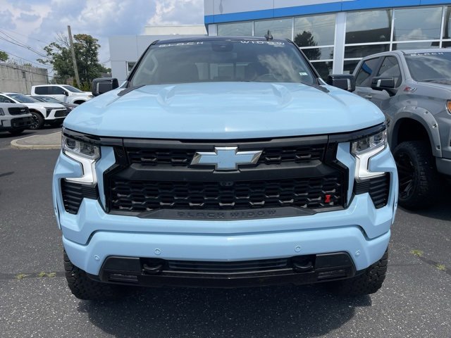 2025 Chevrolet Silverado 1500 RST photo 2