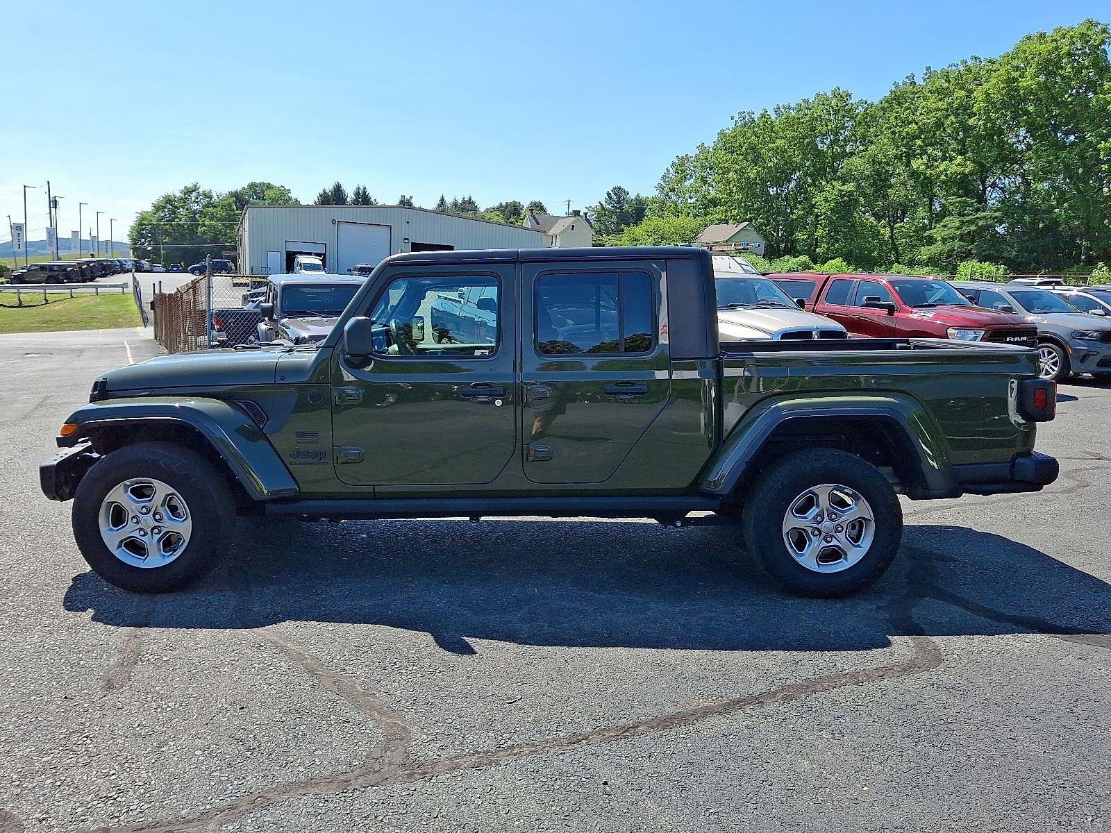 2021 Jeep Gladiator Freedom photo 4