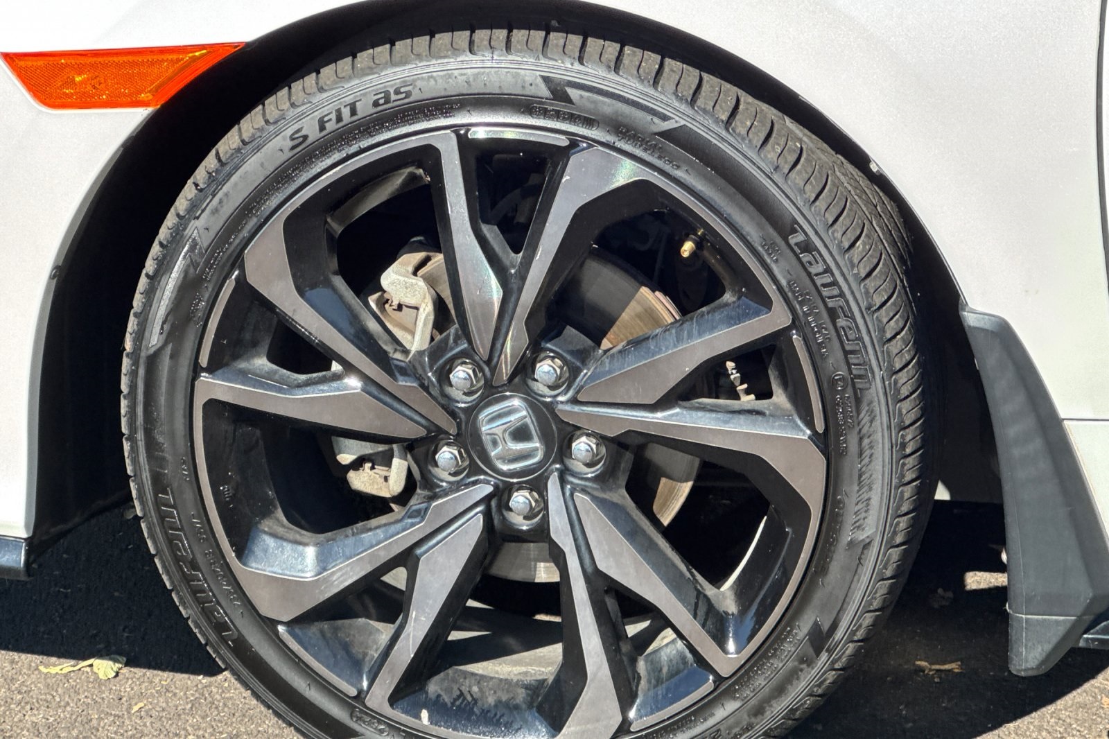 2019 Honda Civic Sport Touring photo 33