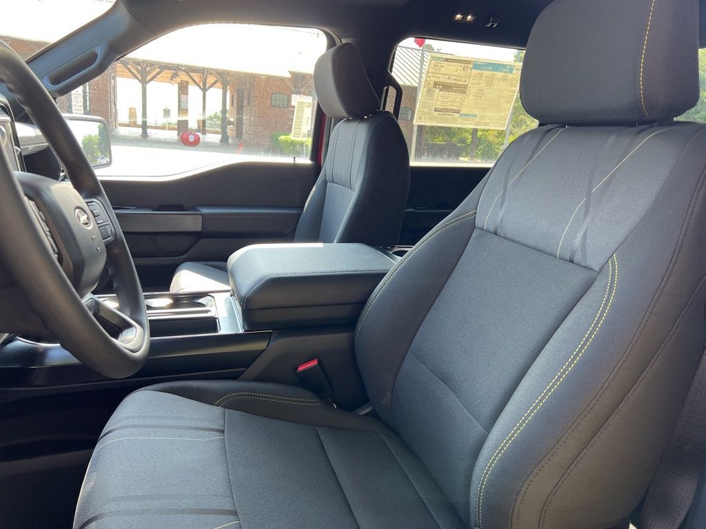 2025 Ford F-150 STX photo 12