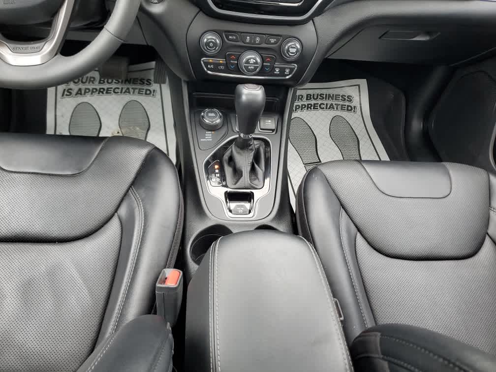 2022 Jeep Cherokee Limited photo 16