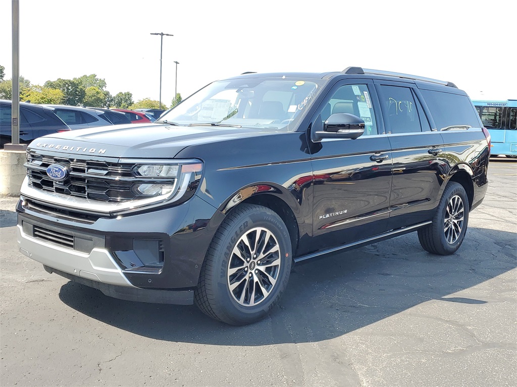 2025 Ford Expedition Platinum MAX photo 2